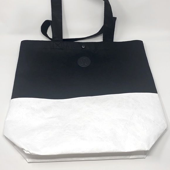 lululemon athletica Handbags - Lululemon Shopping Fabric Bag